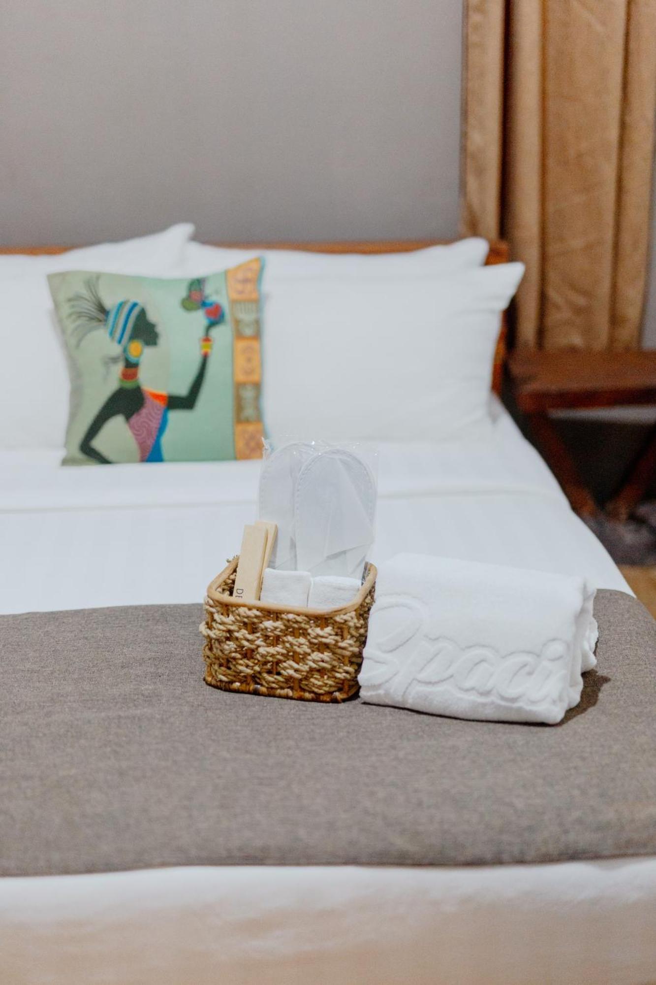 Spacio Caliraya Bed & Breakfast Lumban Экстерьер фото