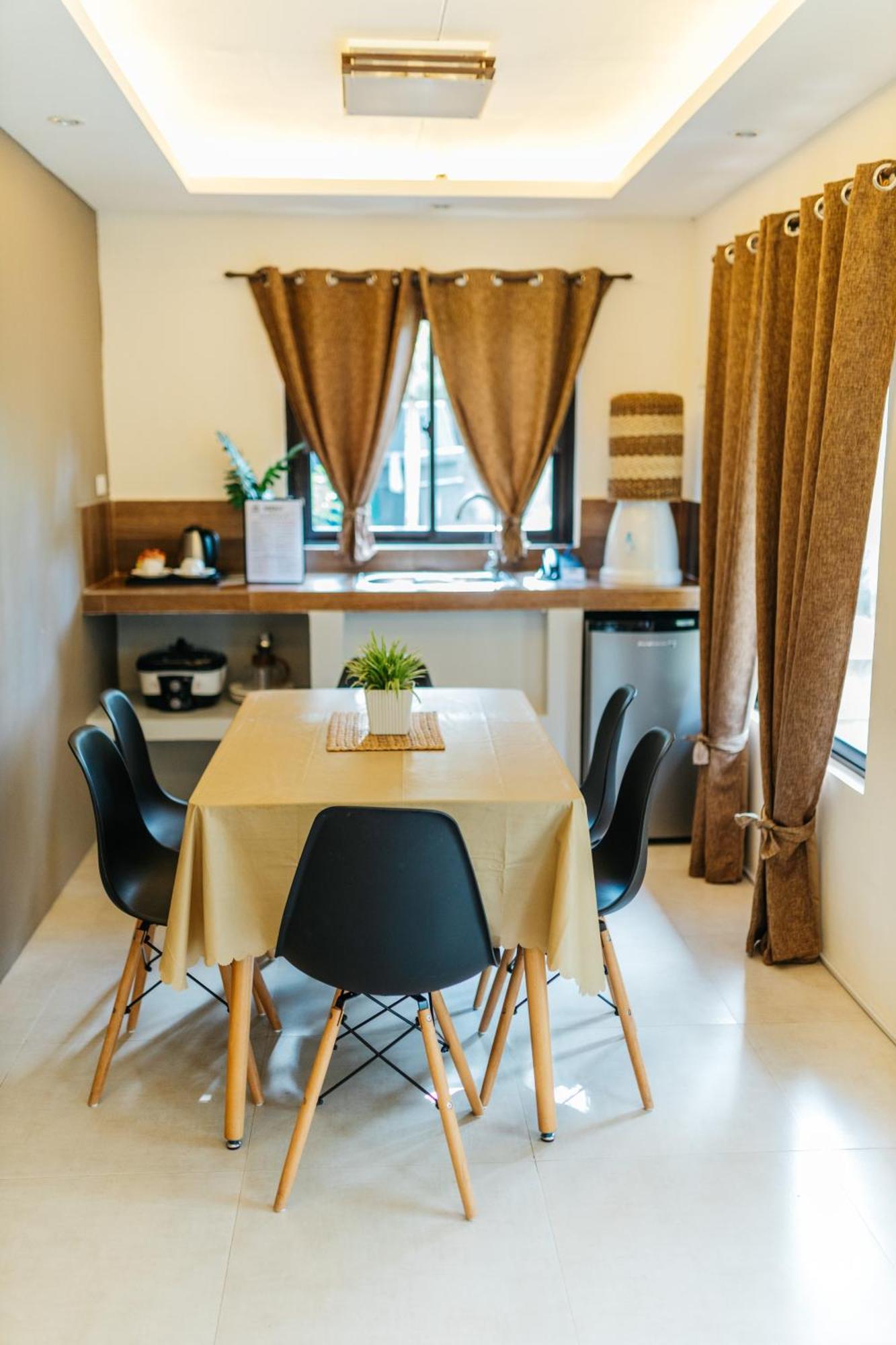 Spacio Caliraya Bed & Breakfast Lumban Экстерьер фото