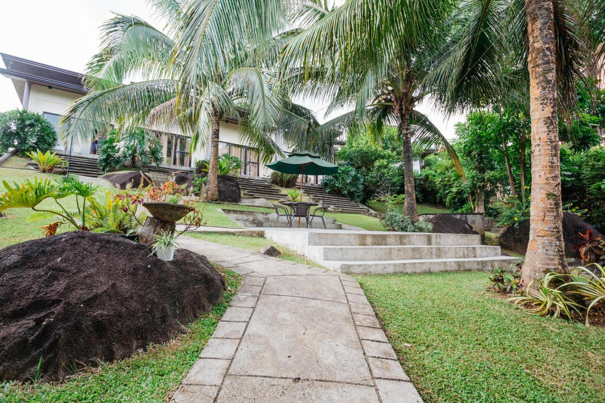 Spacio Caliraya Bed & Breakfast Lumban Экстерьер фото