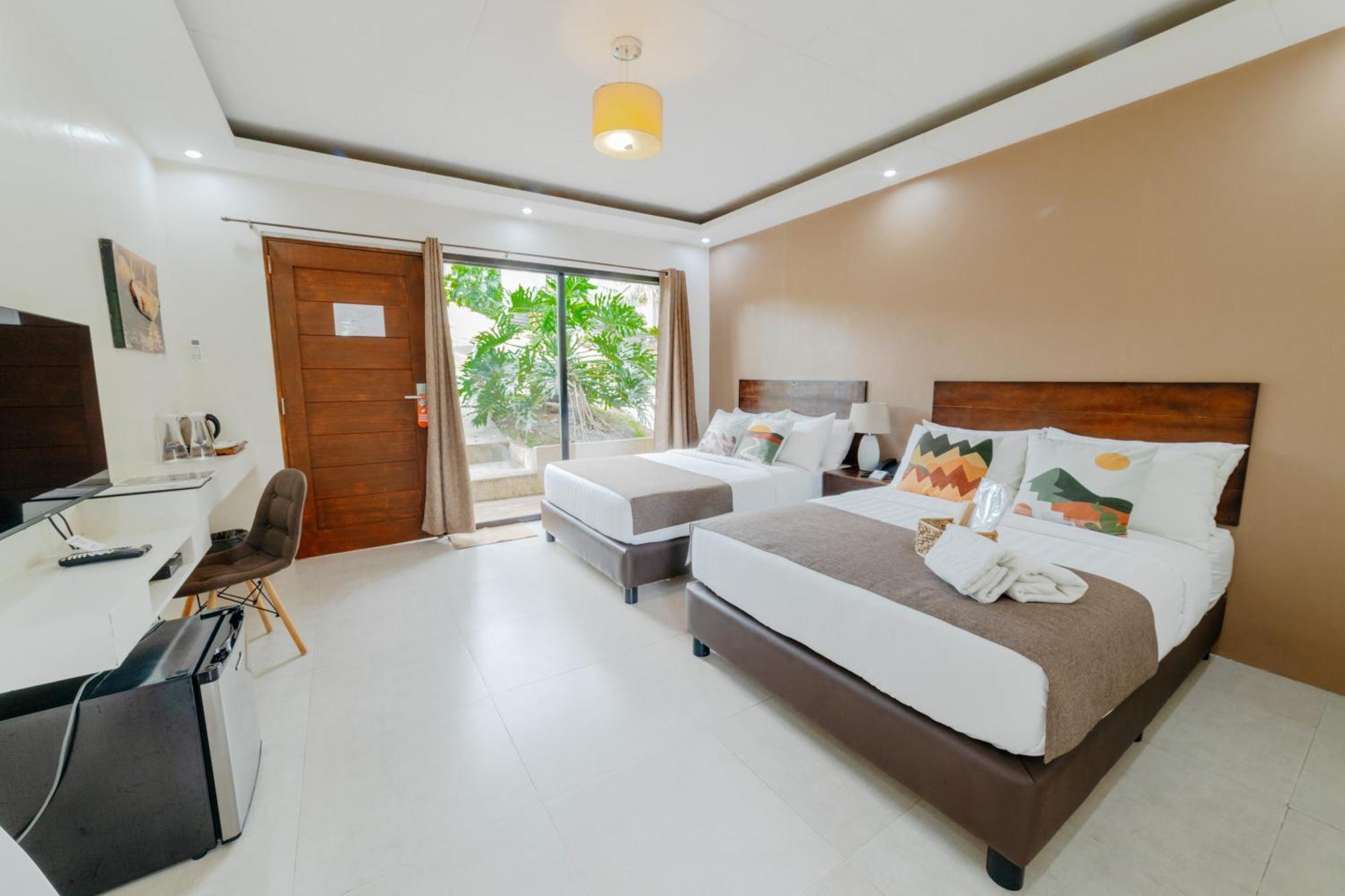 Spacio Caliraya Bed & Breakfast Lumban Экстерьер фото
